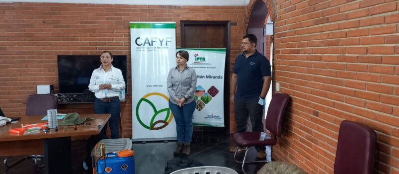 CAFYF capacita a técnicos y funcionarios del IPTA en “Buenas<br>Prácticas Agrícolas en el Manejo de envases vacíos de defensivos<br>agrícolas y Camas Biológicas