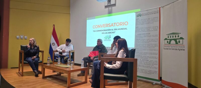 CAFYF participó en Conversatorio por el Día Mundial de las Abejas en la UNA