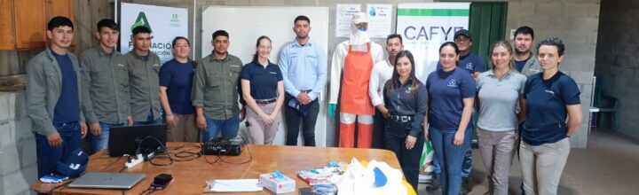 CAFYF capacitó a técnicos de la empresa ChutaNut sobre manejo y uso seguro de defensivos agrícolas y gestión de envases vacíos